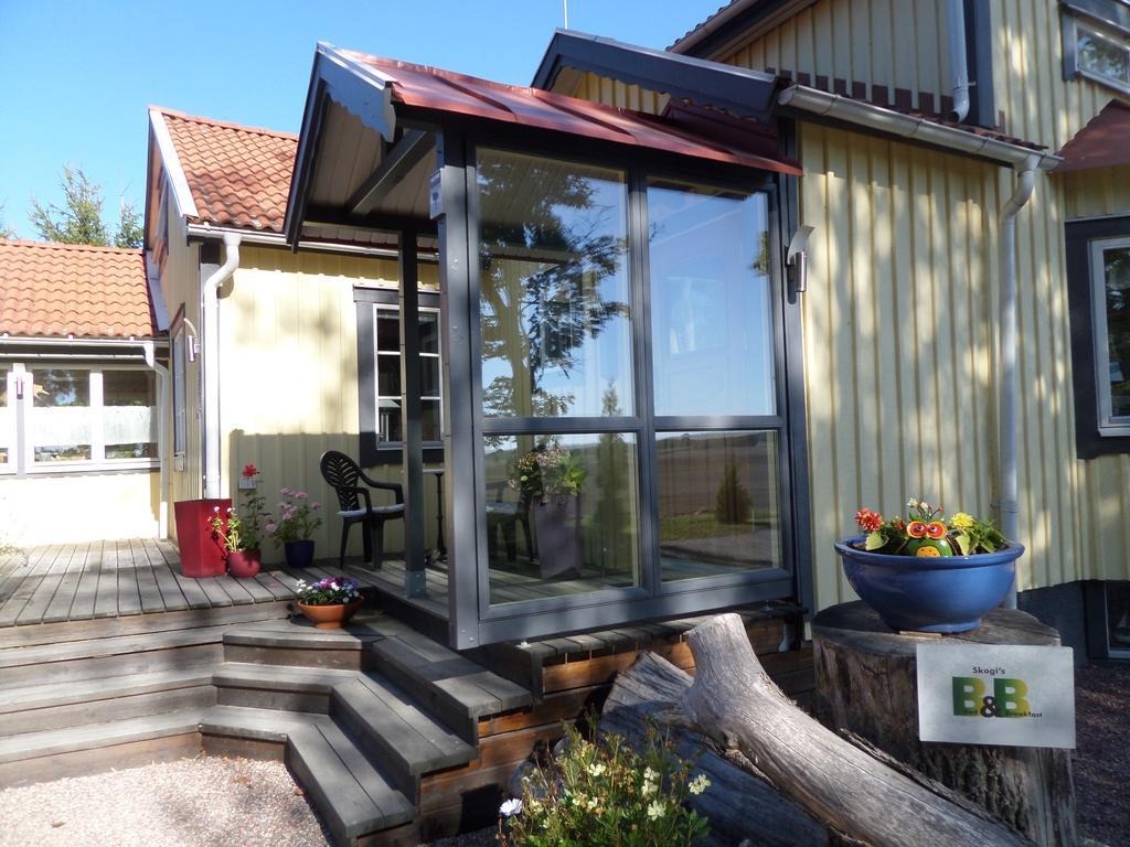 Skogis Bed&Breakfast Katrineholm Exterior foto