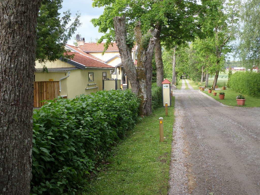 Skogis Bed&Breakfast Katrineholm Exterior foto